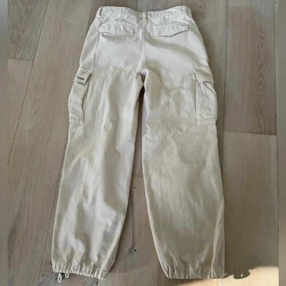 Aritzia TNA Ivory Supply Cargo Pants - Picture 11 of 13
